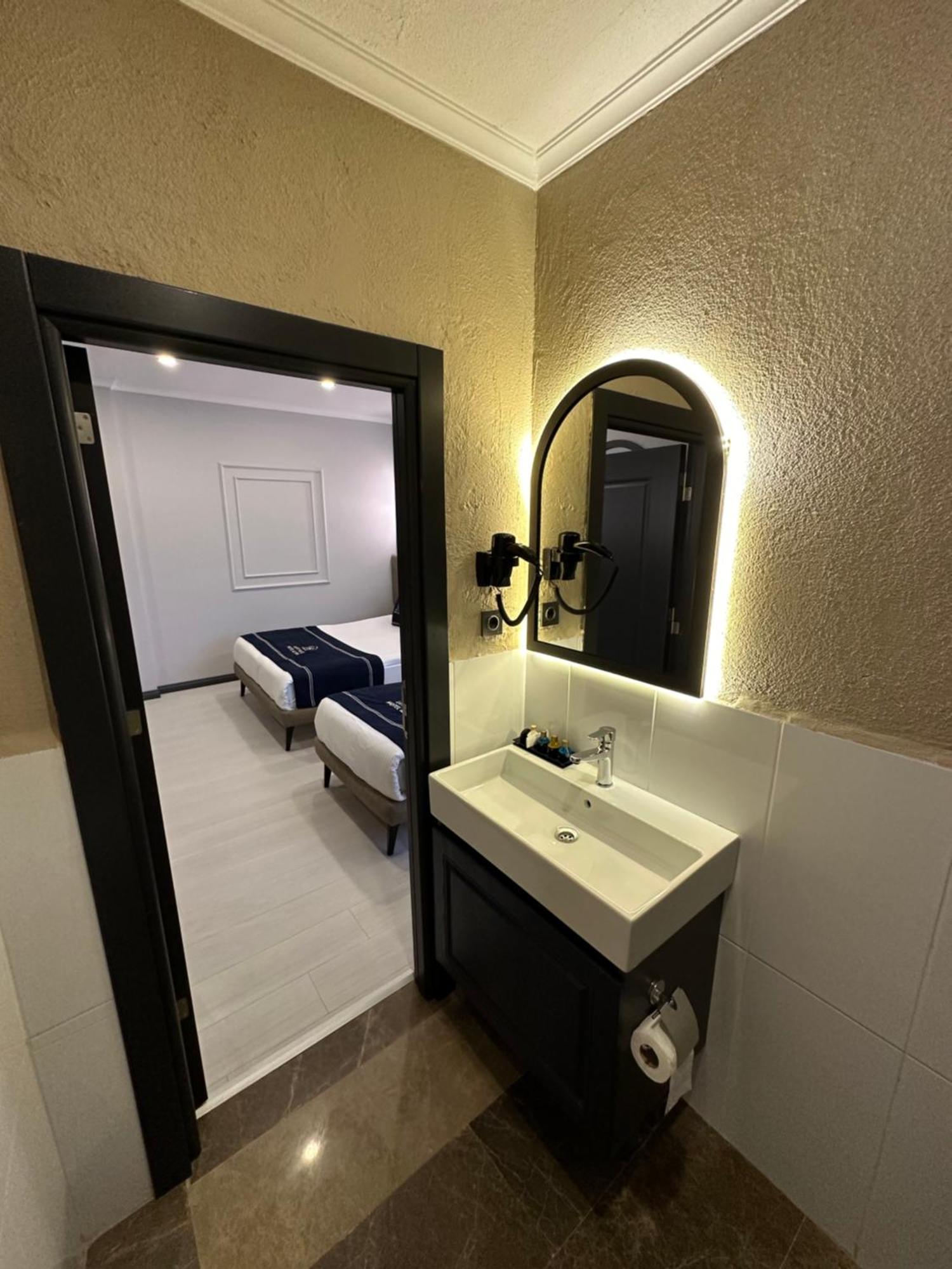 Park Hotel & Private Transportation Istanbul Airport-By Loft Arnavutkoy Extérieur photo